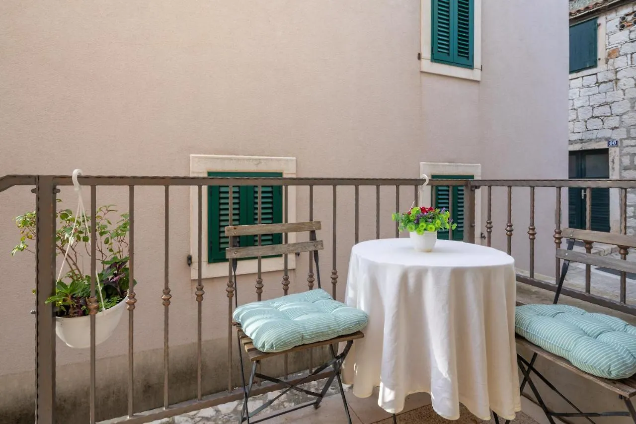 Royal Apartment Varos Split